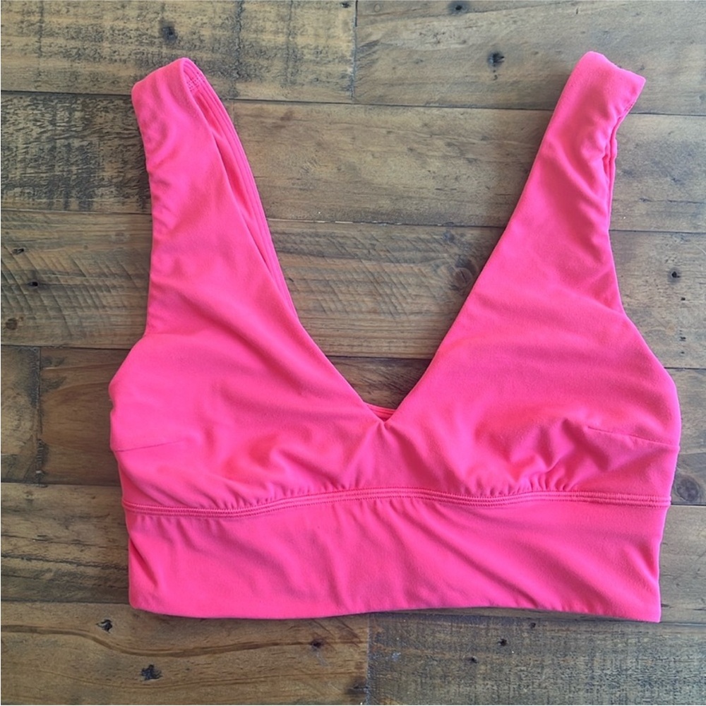 LULULEMON Align V-Neck Bra, Light Support, C/D Cup Glaze Pink Size 6 - Picture 3 of 4